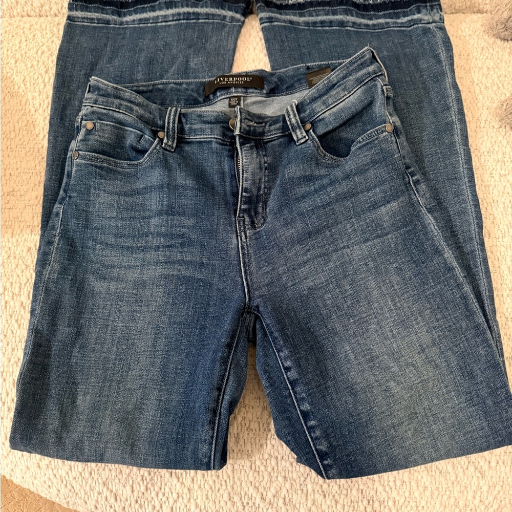 Liverpool Straight Leg Jeans in Medium Blue Wash
